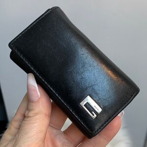 Authentic Gucci black leather 6-ring key pouch
